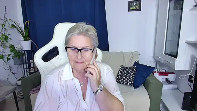 Selenna57 online show from 14, 4, 2026
