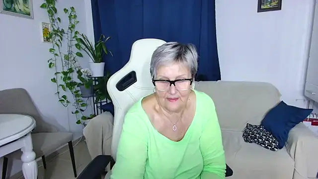 Snapshot of Selenna57 chatting on 11, 2, 2026 Selenna57 online show from 11, 2, 2026