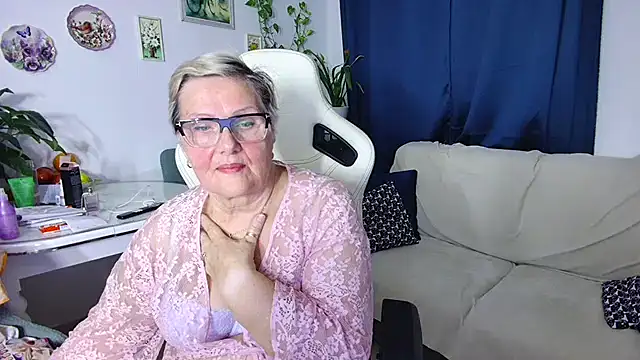 Snapshot of Selenna57 chatting on 14, 1, 2026 Selenna57 online show from 14, 1, 2026