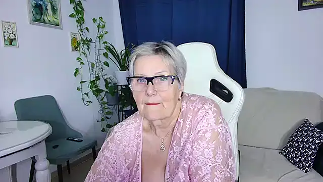 Snapshot of Selenna57 chatting on 16, 1, 2026 Selenna57 online show from 16, 1, 2026