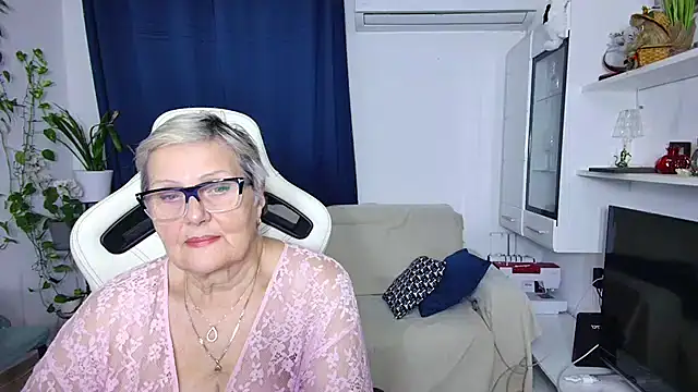 Snapshot of Selenna57 chatting on 10, 1, 2026 Selenna57 online show from 10, 1, 2026