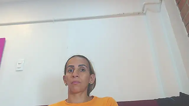 Snapshot of Amber_Moore chatting on 26, 5, 2026 Amber Moore online show from 26, 5, 2026