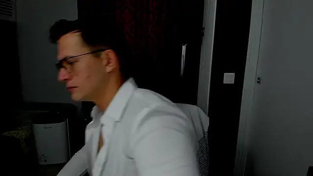 sexxymuscles4u online show from 15, 11, 2025