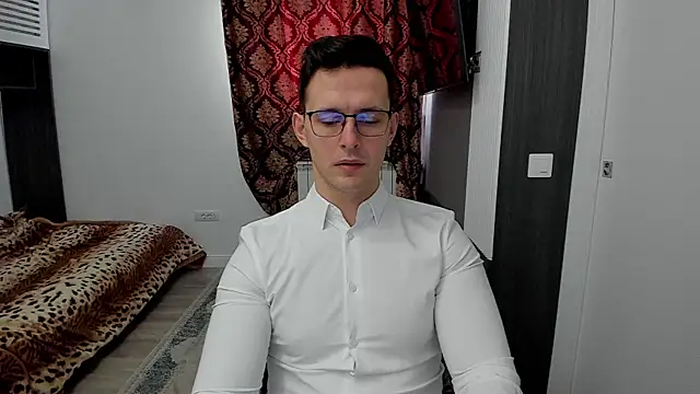 sexxymuscles4u online show from 21, 2, 2025