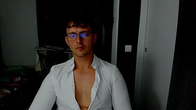 sexxymuscles4u online show from 8, 10, 2025