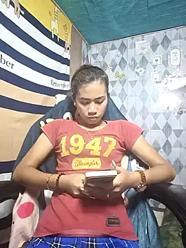 Snapshot of Cutie_body11 chatting on 3, 2, 2025 Cutie body11 online show from 3, 2, 2025