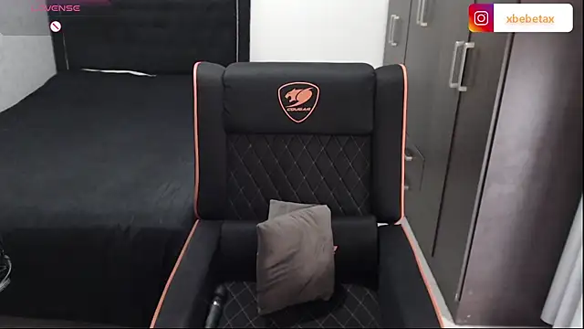 Snapshot of xxbbtaa chatting on 1, 11, 2025 xxbbtaa online show from 1, 11, 2025