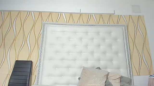 karissia online show from 18, 12, 2025