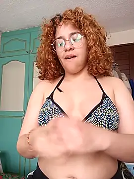 EmmaMelissa0521 online show from 9, 10, 2025