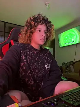 EmmaMelissa0521 online show from 23, 4, 2026