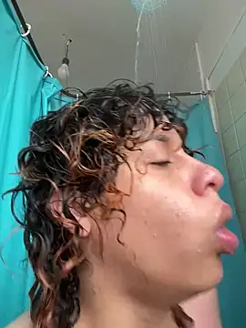 EmmaMelissa0521 online show from 17, 4, 2026