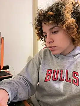 EmmaMelissa0521 online show from 11, 4, 2026