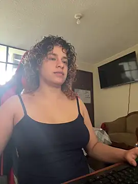 Snapshot of EmmaMelissa0521 chatting on 5, 6, 2026 EmmaMelissa0521 online show from 5, 6, 2026