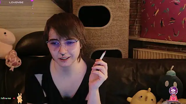 Snapshot of GamerGirl_Eve chatting on 12, 11, 2025 GamerGirl Eve online show from 12, 11, 2025