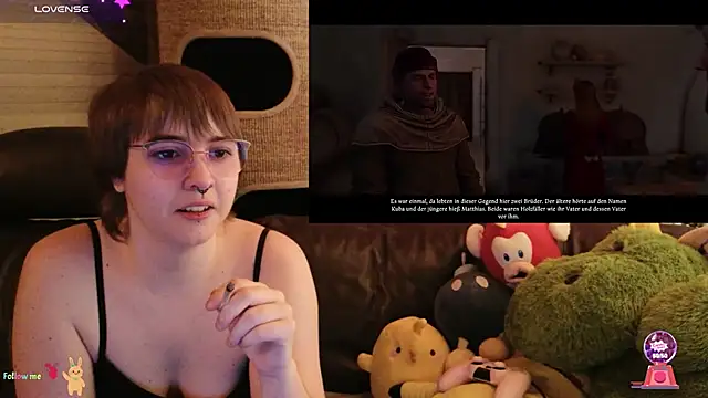 Snapshot of GamerGirl_Eve chatting on 1, 11, 2025 GamerGirl Eve online show from 1, 11, 2025