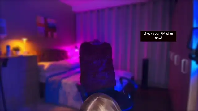 AnneHartx online show from 15, 10, 2025