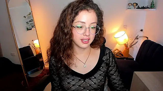 Cassandra Caiin online show from 7, 3, 2026