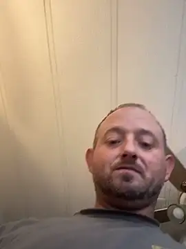 smokeymt420 online show from 4, 12, 2025