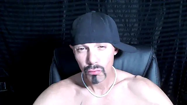 Snapshot of ThickD2C chatting on 25, 1, 2025 ThickD2C online show from 25, 1, 2025