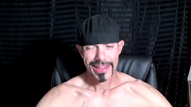 Snapshot of ThickD2C chatting on 9, 2, 2025 ThickD2C online show from 9, 2, 2025
