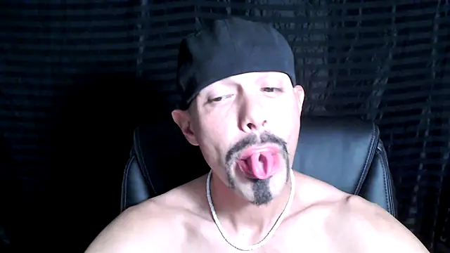 Snapshot of ThickD2C chatting on 29, 1, 2025 ThickD2C online show from 29, 1, 2025