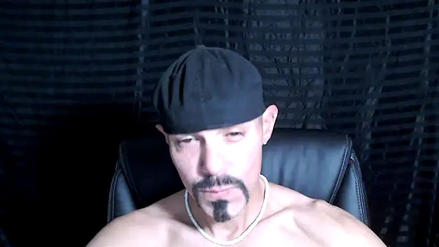 Snapshot of ThickD2C chatting on 31, 1, 2025 ThickD2C online show from 31, 1, 2025