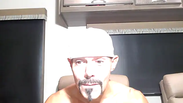 Snapshot of ThickD2C chatting on 14, 5, 2026 ThickD2C online show from 14, 5, 2026