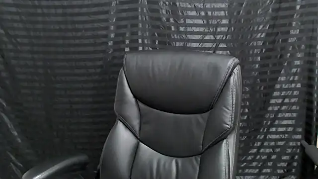 Snapshot of ThickD2C chatting on 14, 12, 2024 ThickD2C online show from 14, 12, 2024