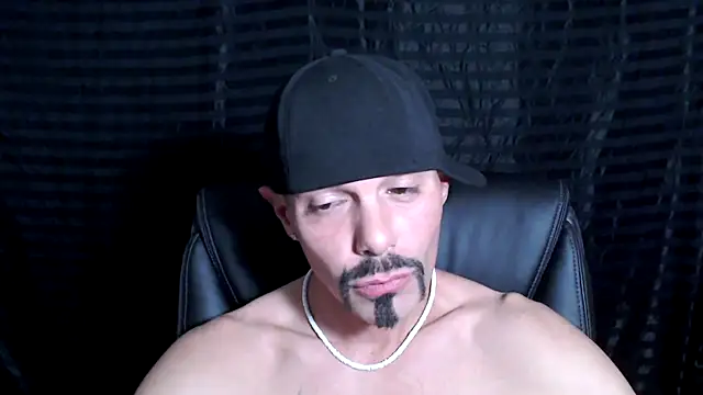 Snapshot of ThickD2C chatting on 28, 1, 2025 ThickD2C online show from 28, 1, 2025