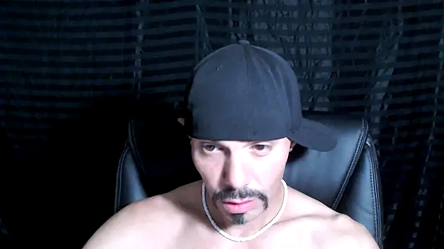 Snapshot of ThickD2C chatting on 23, 1, 2025 ThickD2C online show from 23, 1, 2025