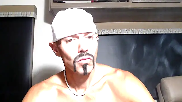 Snapshot of ThickD2C chatting on 6, 5, 2026 ThickD2C online show from 6, 5, 2026