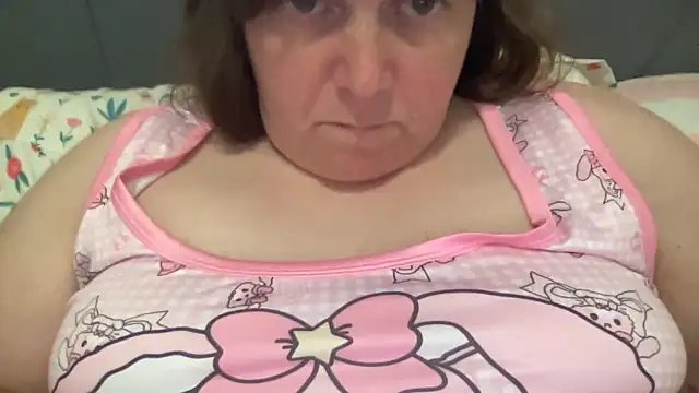 Snapshot of ParisNova chatting on 12, 6, 2026 ParisNova online show from 12, 6, 2026