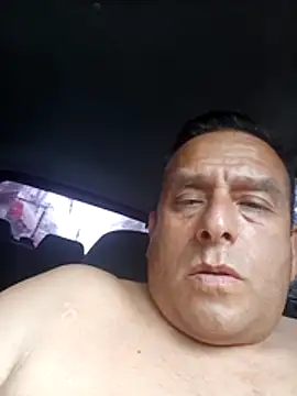 chicoguapo8 online show from 31, 1, 2026