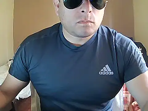 chicoguapo8 online show from 11, 2, 2025
