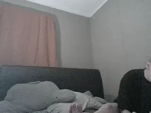 Snapshot of Makeyoucumallover chatting on 6, 1, 2025 Makeyoucumallover online show from 6, 1, 2025