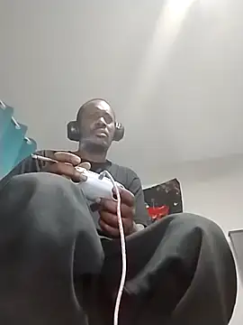 Snapshot of Makeyoucumallover chatting on 31, 10, 2025 Makeyoucumallover online show from 31, 10, 2025