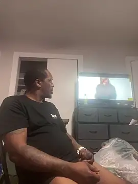 Makeyoucumallover online show from 4, 4, 2026