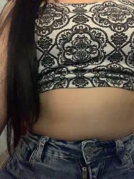 Snapshot of Estefani_32 chatting on 19, 7, 2026 Estefani 32 online show from 19, 7, 2026