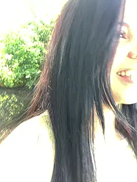 Snapshot of Estefani_32 chatting on 4, 7, 2026 Estefani 32 online show from 4, 7, 2026