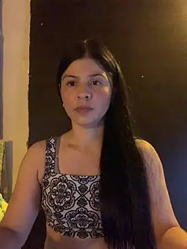Estefani 32 online show from 2, 6, 2026