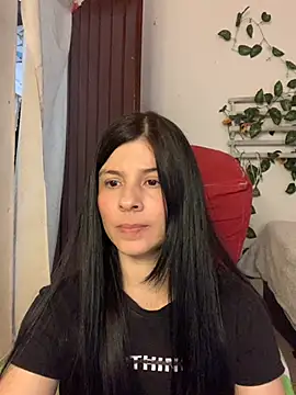 Snapshot of Estefani_32 chatting on 23, 6, 2026 Estefani 32 online show from 23, 6, 2026