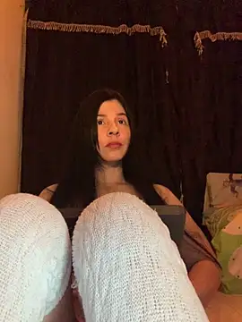 Estefani 32 online show from 10, 3, 2026