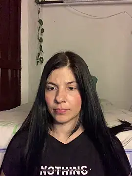 Snapshot of Estefani_32 chatting on 18, 6, 2026 Estefani 32 online show from 18, 6, 2026