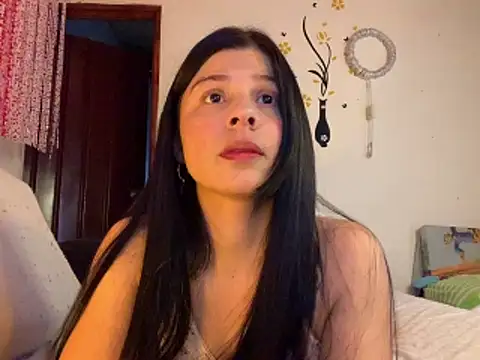 Estefani 32 online show from 15, 3, 2026