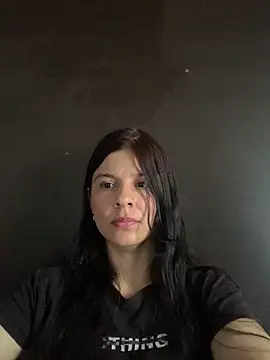 Estefani 32 online show from 1, 6, 2026