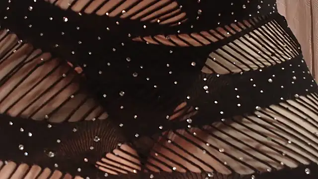 Snapshot of Estefani_32 chatting on 10, 10, 2025 Estefani 32 online show from 10, 10, 2025