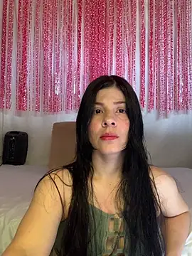 Estefani 32 online show from 18, 3, 2026