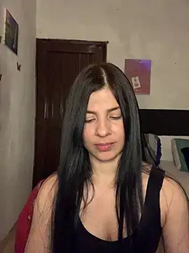 Snapshot of Estefani_32 chatting on 18, 7, 2026 Estefani 32 online show from 18, 7, 2026