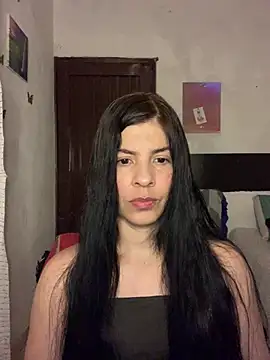 Snapshot of Estefani_32 chatting on 18, 7, 2026 Estefani 32 online show from 18, 7, 2026
