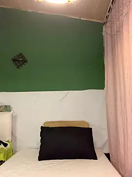 Estefani 32 online show from 11, 2, 2026